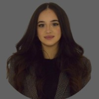 Nadine S.