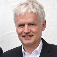 Dr.-Ing. Ulrich Hueck