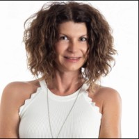Iris Tenzer