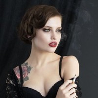 Nicole Henwood Make Up Artist