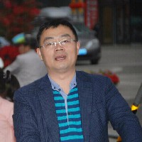 何龙军