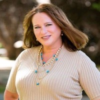 Laurie Savaria