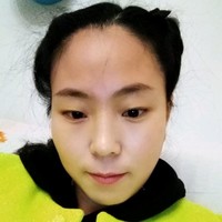 珊 y