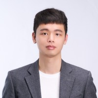 簡名昱