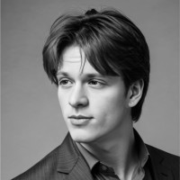 Eliot Warner