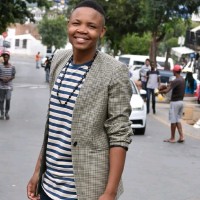 Mahlatsi Mogola