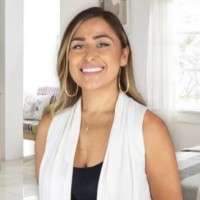 Jennifer Lara