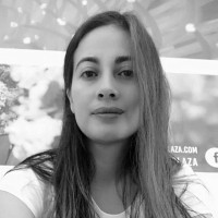 Angela Dotor R