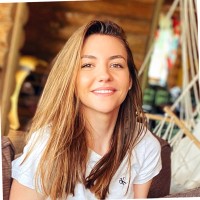 Oana Nichiforov
