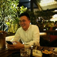 石宏伟