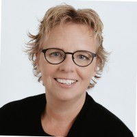 Chantal Perron, Cpa