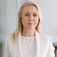 Dr. Caroline Frisenberg