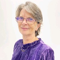 Lesley Pullen