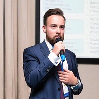 Максим Захаров