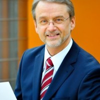 Dr.-Ing Reinhard Scholland