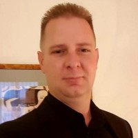 Derick Jansen van Vuuren (MBA)