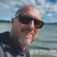 Greg Dubois