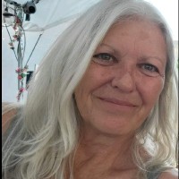 Beverley Curia Davis