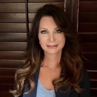 Yvonne Shire