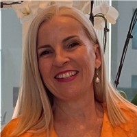 Toni Squire