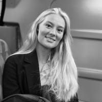 Julie Høi