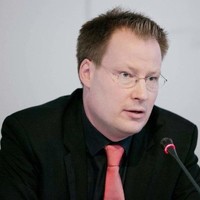 Dr. Christof Schiller