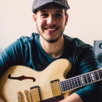 Victor Andrade