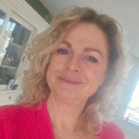 Yvonne Van Den Nouwland