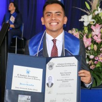 Javier Raymundo Robles Flores