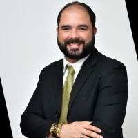 Lic.Henry Peña