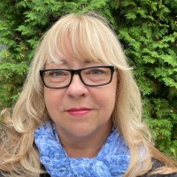 Ines Helmig