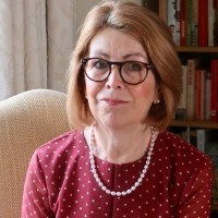 Vivienne Wells