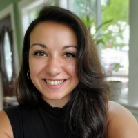 Stephanie Dulong