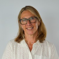 Jo Holmes