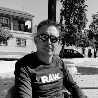 Roberto Lázaro