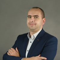 Marcin Rymaniak, Mba