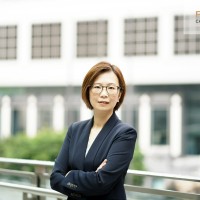 Wing Man Stephanie Lee