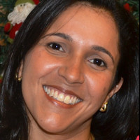 Taís Neves Souza