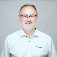 Mario Palacios Alcolado