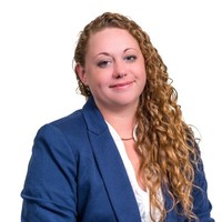 Tara Knapp