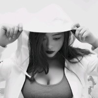 Selena li