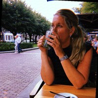 Anne-Marie Van Hulten