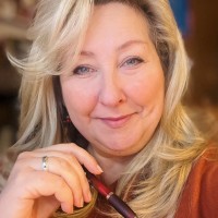 Heidi Chamberlain Jones MInstLM