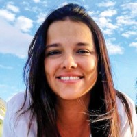 Ana Paula Escobar Simões