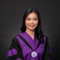 Aura C.