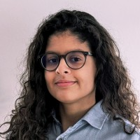 Daniela Souza de Oliveira