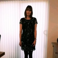 Francesca Bee