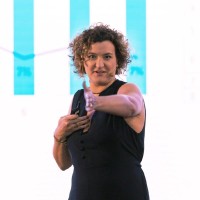 Adriana Bandiera Praia