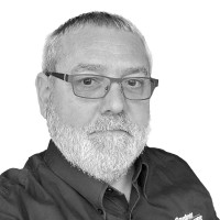 Damian Kneale