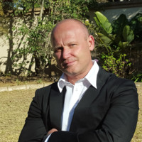 Riaan Lloyd